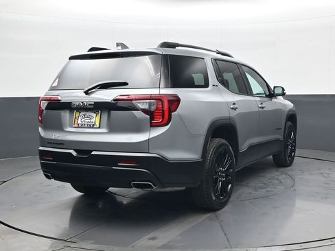Used 2023 GMC Acadia SLE w/ Driver Convenience Package image 5