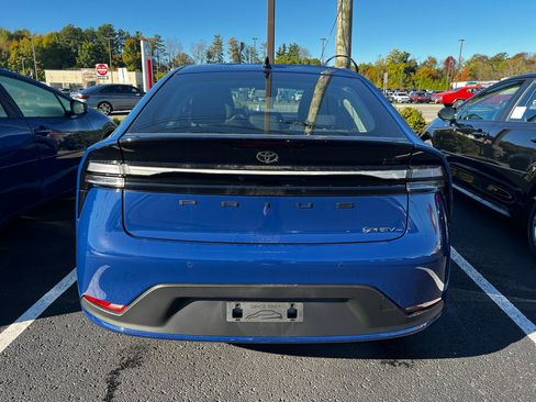 New 2026 Toyota Prius Plug-In Hybrid image 3