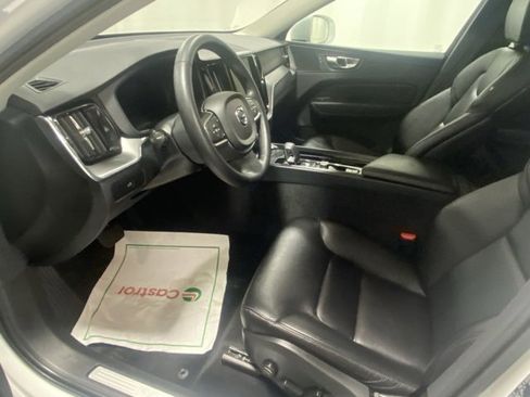 Used 2023 Volvo XC60 B5 Core w/ Climate Package image 10