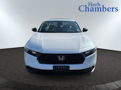 Used 2025 Honda Accord SE image 2