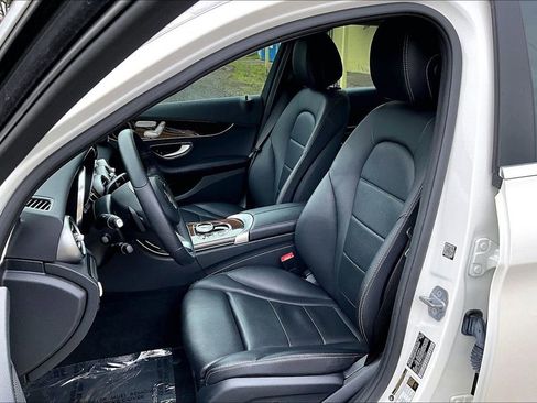 Used 2018 Mercedes-Benz C 300 4MATIC Sedan image 9