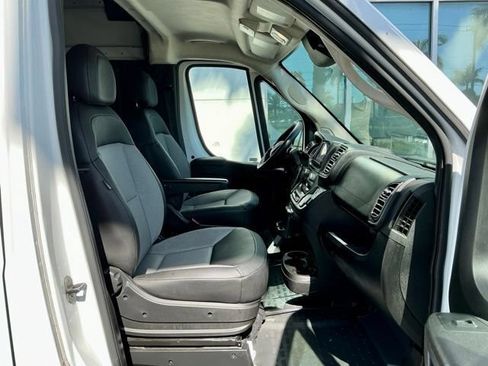Used 2025 RAM ProMaster 2500 w/ Convenience Group FWD image 15