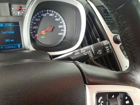 Used 2017 Chevrolet Equinox LT FWD image 20