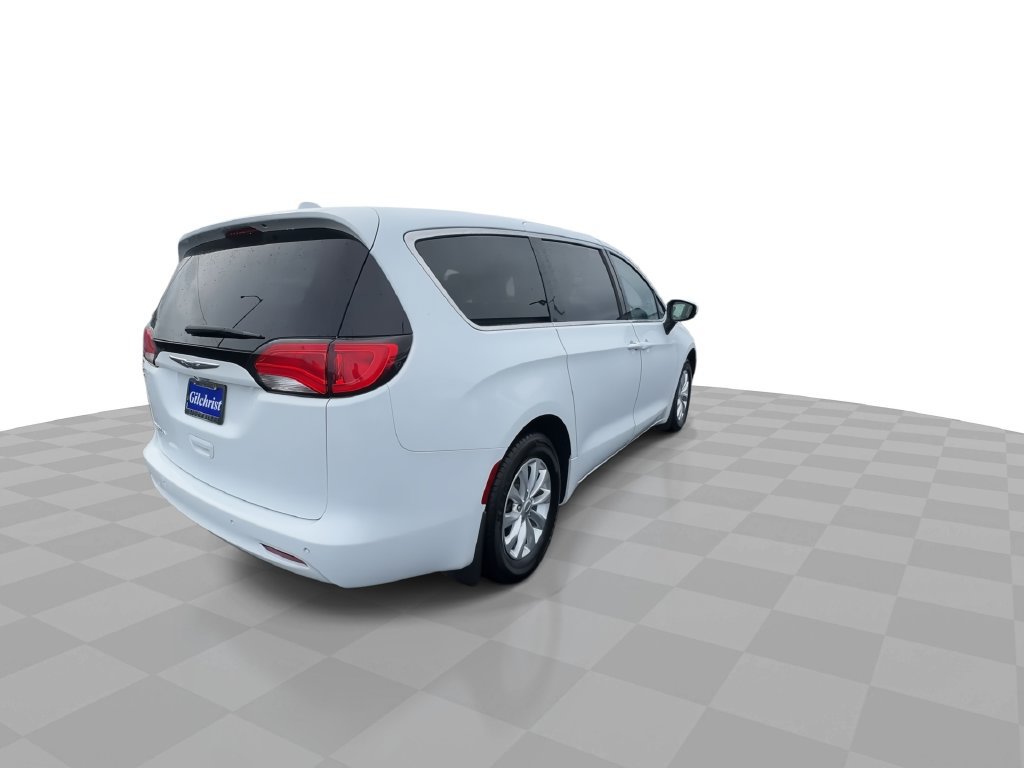 Used 2019 Chrysler Pacifica LX w/ Tire & Wheel Group FWD image 7