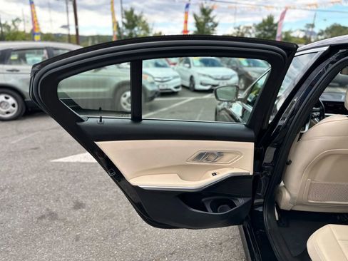 Used 2021 BMW 330i xDrive Sedan w/ Convenience Package image 14