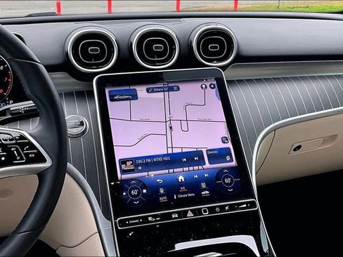 Used 2024 Mercedes-Benz C 300 Sedan image 9