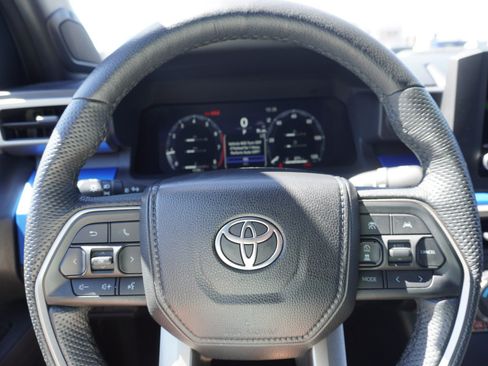 Used 2025 Toyota Tacoma TRD Off-Road w/ TRD Off Road Upgrade Package AWD/4WD image 23