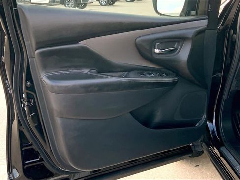 Used 2023 Nissan Murano SV image 20