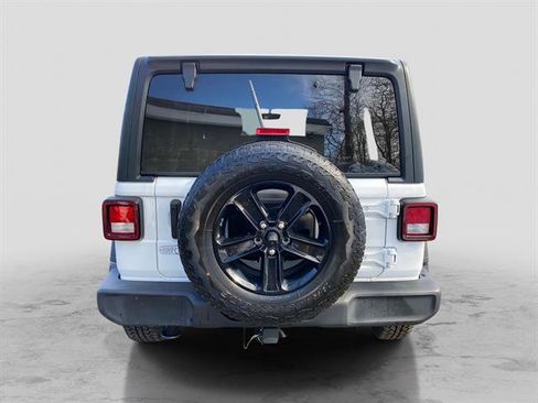 Used 2021 Jeep Wrangler Sport S image 4