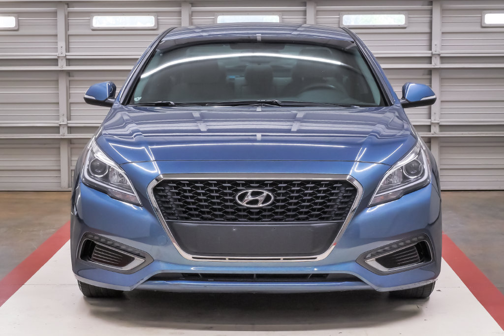 Used 2016 Hyundai Sonata SE FWD image 3