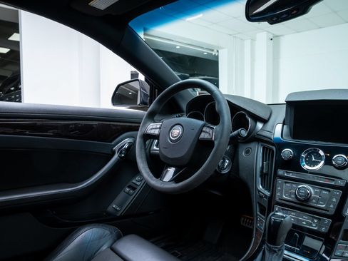Used 2011 Cadillac CTS V RWD image 10
