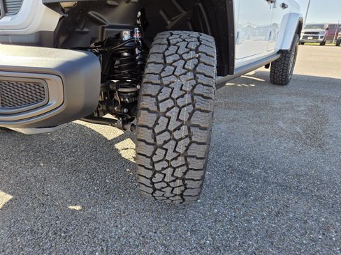 New 2026 Jeep Gladiator Mojave image 10