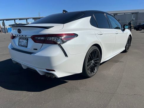 Used 2022 Toyota Camry XSE w/ Carpet Mat Package (TMS) FWD image 3