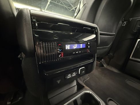 Used 2023 Jeep Wagoneer Series II image 25