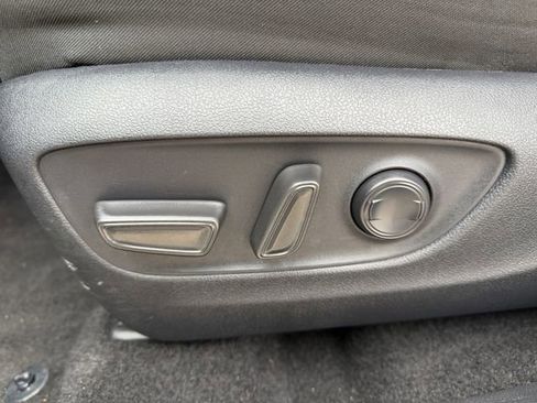 Certified 2025 Toyota RAV4 XLE AWD/4WD image 25