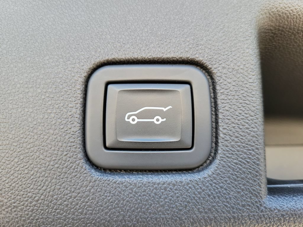 Used 2024 Chevrolet Equinox RS AWD/4WD image 9