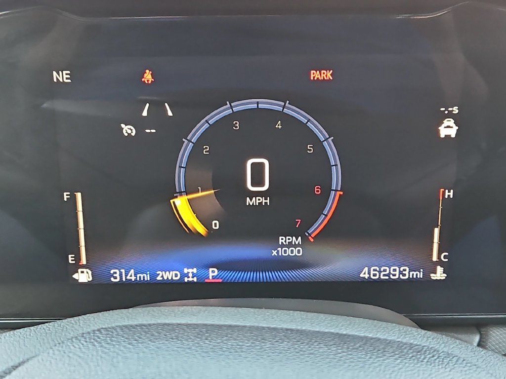 Used 2025 Chevrolet TrailBlazer LT AWD/4WD image 16