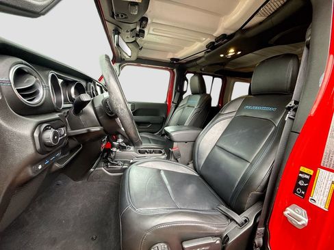 Used 2021 Jeep Wrangler Unlimited Rubicon 4xe w/ Cold Weather Group AWD/4WD image 23