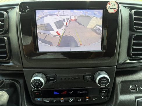 Used 2025 RAM ProMaster 3500 w/ Convenience Group FWD image 8