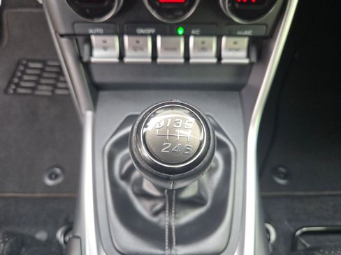 Used 2024 Toyota GR86 Premium image 20