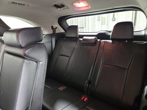Used 2021 Toyota Highlander Limited FWD image 16