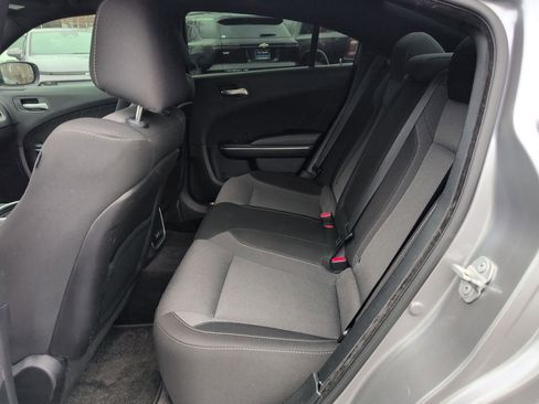 Used 2018 Dodge Charger R/T image 31