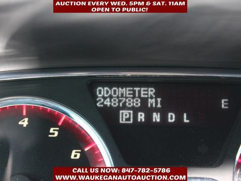 Used 2015 GMC Acadia SLT image 8