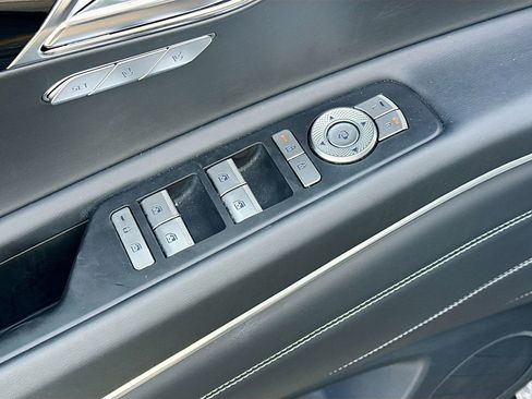 Used 2025 Genesis GV80 2.5T Standard AWD/4WD image 19
