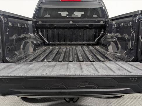 Used 2023 Chevrolet Colorado W/T RWD image 18