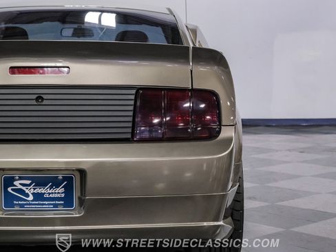 Used 2005 Ford Mustang GT image 26