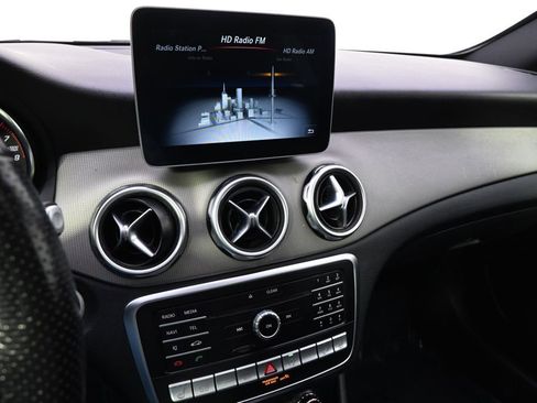 Used 2019 Mercedes-Benz GLA 250 GLA 250 image 22