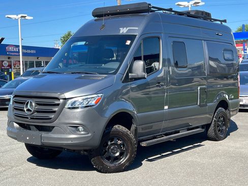 Used 2022 Mercedes-Benz Sprinter 2500 image 10