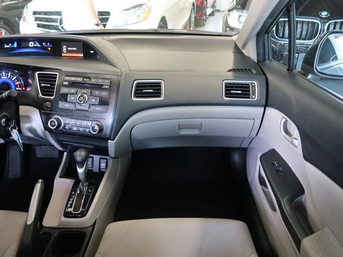 Used 2013 Honda Civic LX image 15