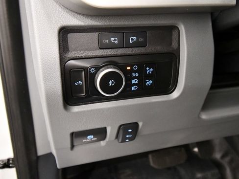 Used 2024 Ford F350 XLT w/ FX4 Off-Road Package AWD/4WD image 18