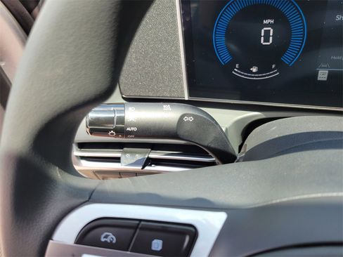 New 2025 Hyundai Tucson SEL image 18