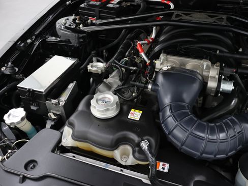 Used 2007 Ford Mustang GT RWD image 17