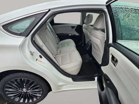 Used 2016 Toyota Avalon Touring image 24