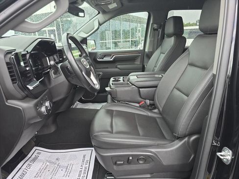 Used 2025 GMC Sierra 1500 SLT AWD/4WD image 11
