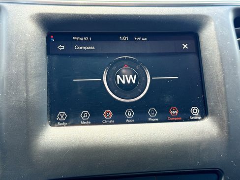 Used 2019 Jeep Cherokee Latitude Plus FWD image 30