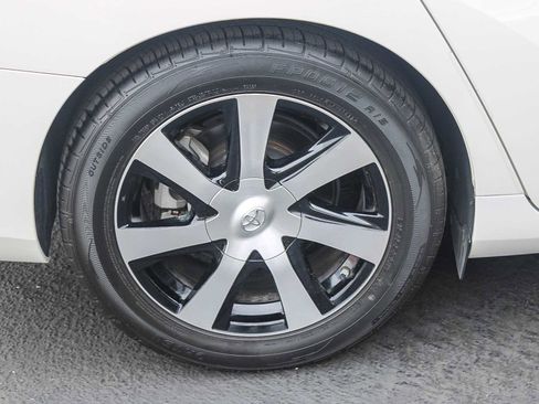 Used 2017 Toyota Mirai image 12