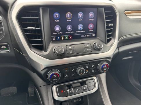 Used 2023 GMC Acadia SLE w/ Driver Convenience Package FWD image 29