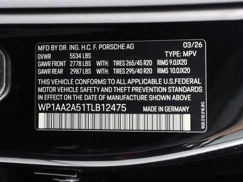 New 2026 Porsche Macan image 24