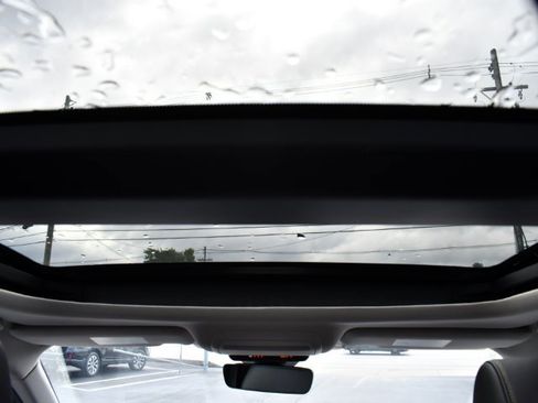 New 2025 MAZDA CX-70 Plug-In Hybrid w/ Premium Pkg image 30