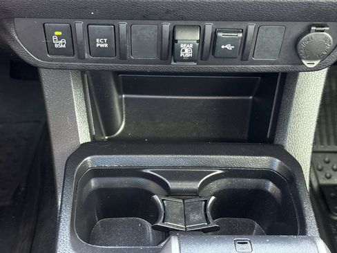 Used 2023 Toyota Tacoma SR5 w/ Technology Package AWD/4WD image 38