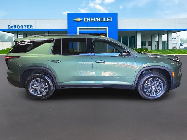 New 2027 Chevrolet Traverse LT w/ Driver Confidence Package AWD/4WD image 5