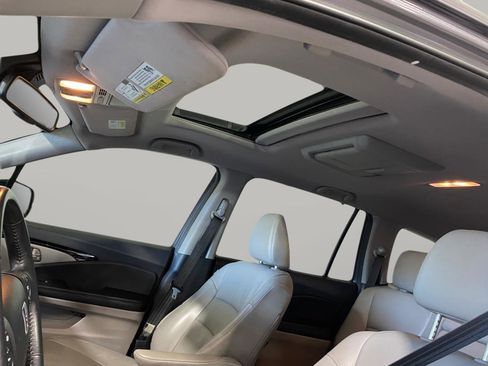Used 2016 Honda Pilot Touring image 20