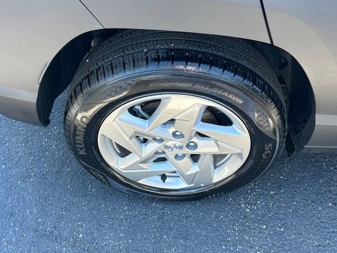 Certified 2025 Hyundai Kona SE AWD/4WD image 6