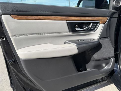 Used 2020 Honda CR-V Touring image 17