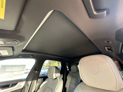 Used 2026 Porsche Cayenne S image 23
