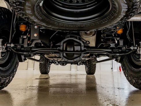 Used 2023 Jeep Gladiator Rubicon w/ LED Lighting Group image 16